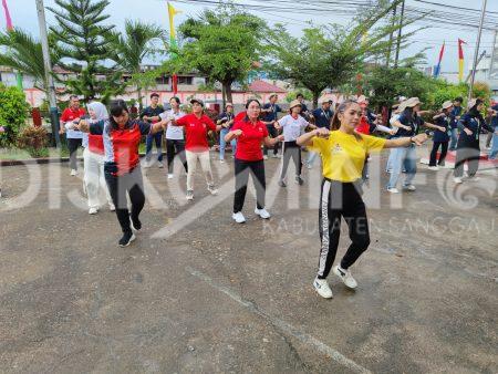 Wakil Bupati Sanggau Buka Lomba Permainan Tradisional, Ajak Warga Bersatu Bangun Daerah