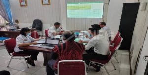 Bidang Statistik dan Persandian Dinas Kominfo Sanggau Berkoordinasi dengan Bidang P2BE dan Bidang PIKP Laksanakan Rapat Intern Terkait Pengisian Indeks KAMI