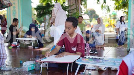 Gebiar HUT ke-80 RI: Wabup Sanggau Dorong Kreativitas Generasi Muda Lewat Lomba Melukis
