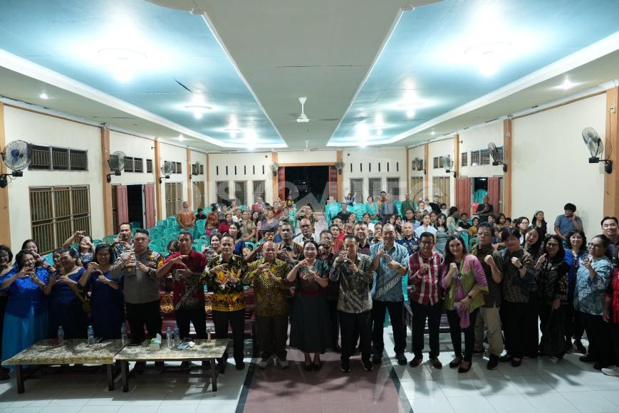 Natal Bersama 2025 di GBI Kembayan, Wabup Sanggau Ajak Perkuat Iman dan Persaudaraan