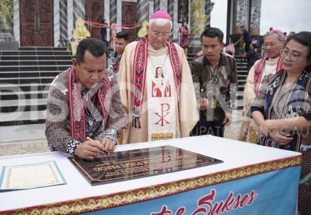 PJ Bupati Sanggau Resmikan Gereja Paroki Santa Maria Bunda Pengharapan