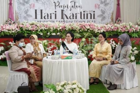 Seminar dan Kampanye Pentingnya Pemberian Tablet FE (Zat Besi) Bagi Remaja Putri