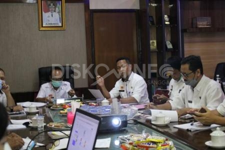 Rapat Pembahasan Perbup Tentang Pemanfaatan Sertifikat Elektronik Di Lingkungan Pemerintah Kabupaten Sanggau