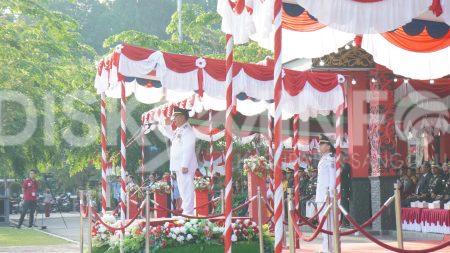 Bupati Sanggau Pimpin Upacara Bendera Peringatan HUT ke-80 RI Tahun 2025