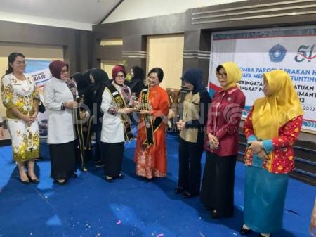 Bunda GenRe Kabupaten Sanggau, Arita Apolina Raih Juara Pertama Apresiasi Bunda GenRe Tingkat Provinsi Kalbar Tahun 2023