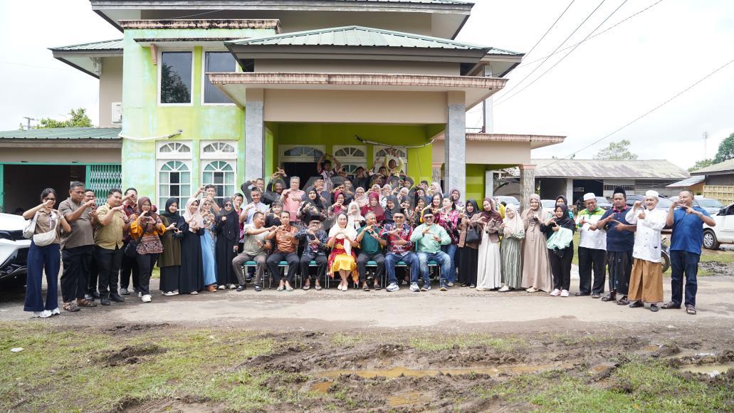 Wabup Sanggau Bersilaturrahmi di Kediaman Kafilah Kabupaten Sanggau