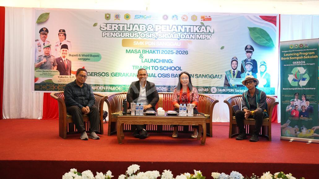 Wujud Nyata Pelajar SMK PDN Sanggau Peduli Lingkungan Melalui Gersos
