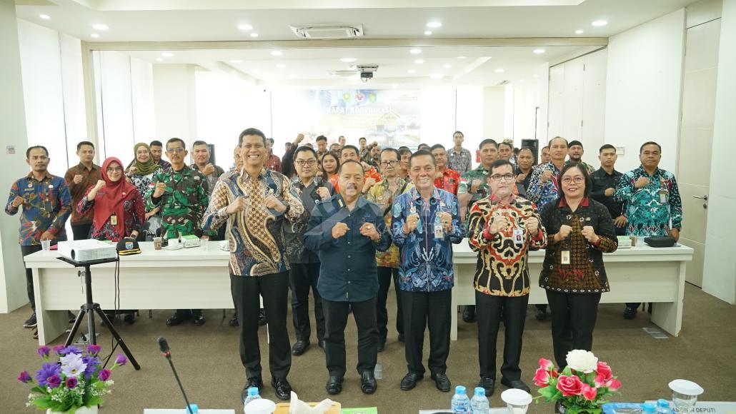 Bupati Sanggau Jadi Narasumber Rakor Forkopimcam dan Desa Kawasan Perbatasan Kalbar: Dorong Percepatan Pembangunan Infrastruktur