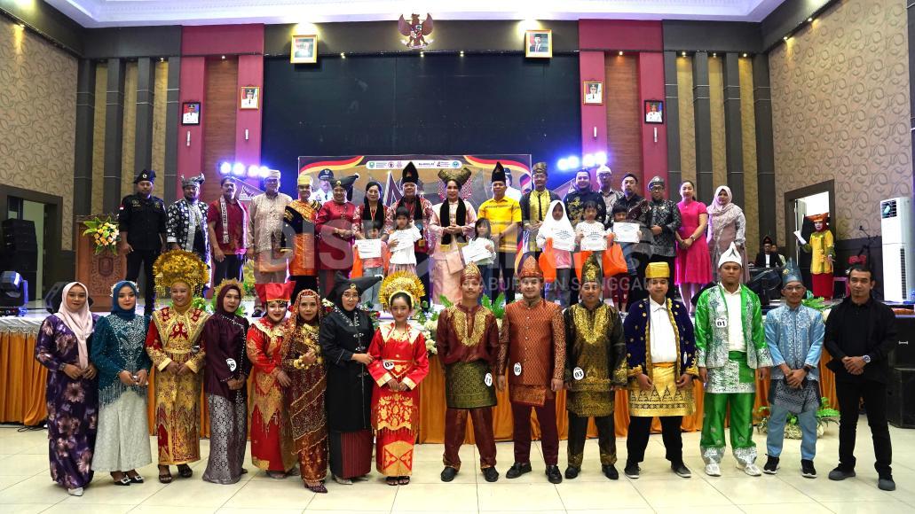 Wakil Bupati Sanggau Resmi Buka Festival Budaya Minang di Balai Betomu