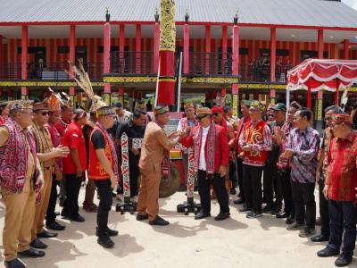 Wagub Kalbar dan Bupati Sanggau Resmikan Rumah Betang Bidayuh, Simbol Persatuan di Wilayah Perbatasan