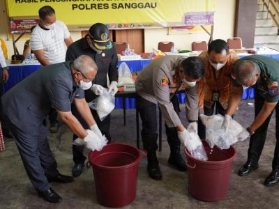 Sekda Sanggau Dukung Langkah Tegas Polres Musnahkan 18,5 Kg Sabu