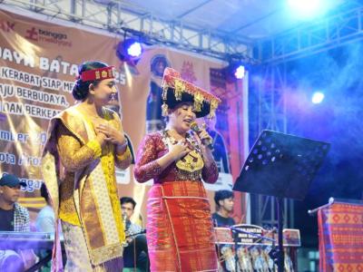 Wakil Bupati Sanggau Resmi Tutup Pagelaran Budaya Batak, Tekankan Peran Kebudayaan sebagai Perekat Persaudaraan