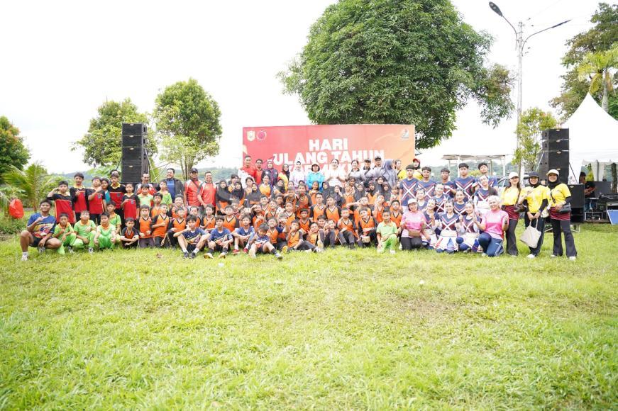 HUT KORMI ke - III : Wabup Sanggau Dorong Masyarakat Aktif Berolahraga Rekreasi