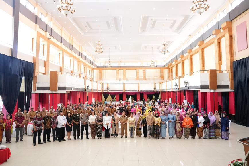 Bupati Sanggau Hadiri Peringatan Hari Ibu ke-97, Dorong Penguatan Peran Perempuan dalam Pembangunan