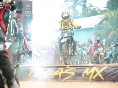 Wabup Sanggau Hadiri Terabas Jelajah Alam Macan’t Dohik Buko’k Gilas MX di Parindu