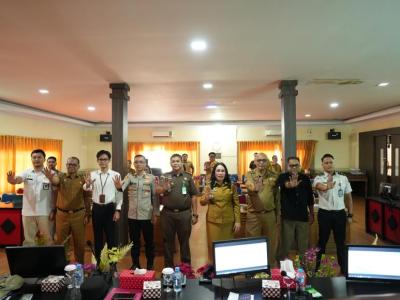 Wabup Sanggau Buka FGD Perlindungan Pekerja Sawit dan Pencegahan TPPO