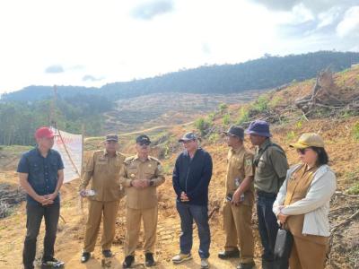 Bupati Tagih Janji Perusahaan Untuk Penghijauan Lahan Bukit Macan