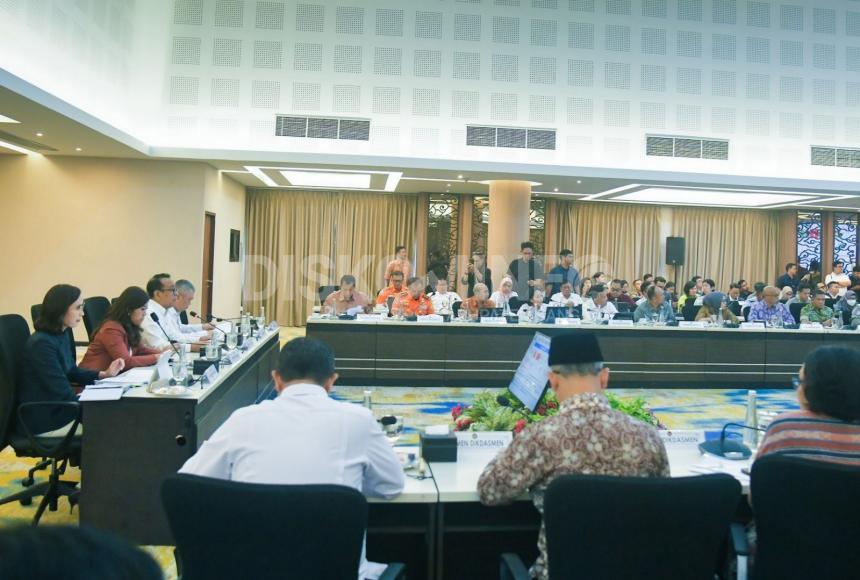 Mudik Lebih Aman dan Lancar, Menkomdigi Siapkan 386 Posko Digital dan Portal Terpadu Nasional