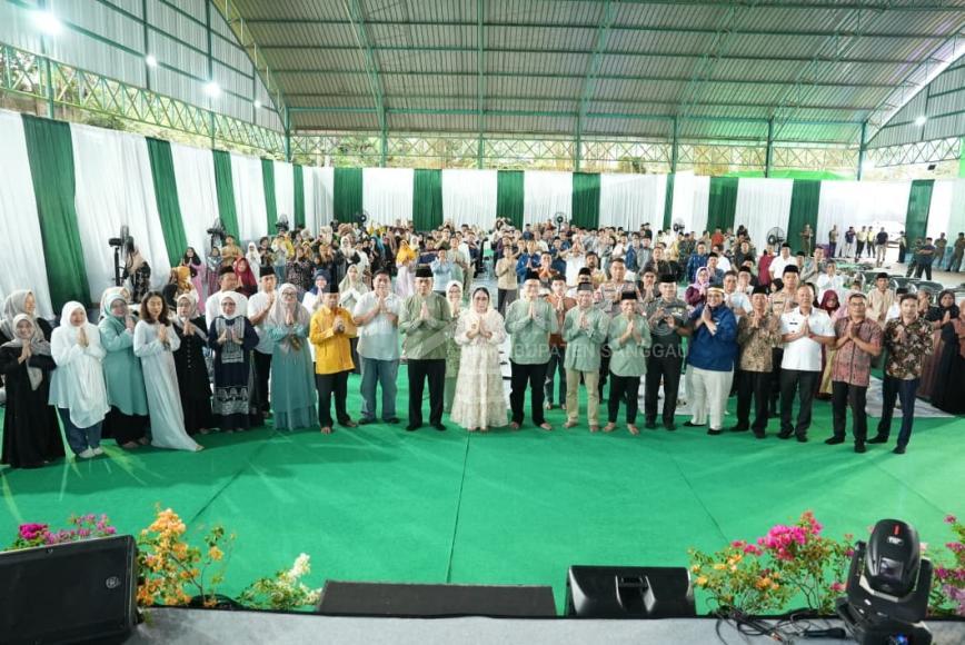 Wabup Sanggau Hadiri Buka Puasa Bersama dan Santunan Anak Yatim Bersama PT ANTAM