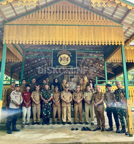 Ziarah Makam Raja-raja di Mengkiang, Ini Pesan Bupati Sanggau