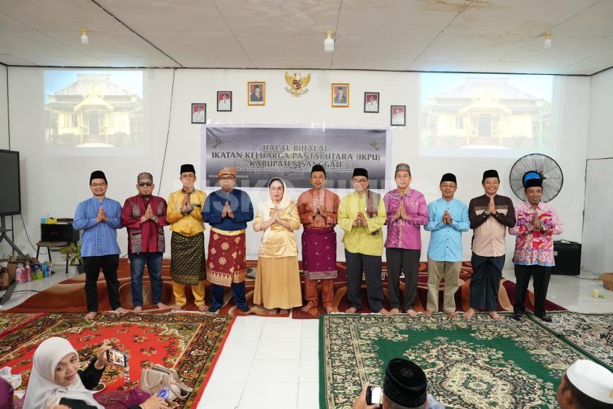 Wabup dan Sekda Sanggau Hadiri Halal Bihalal IKAPU di SMAN 3 Sanggau