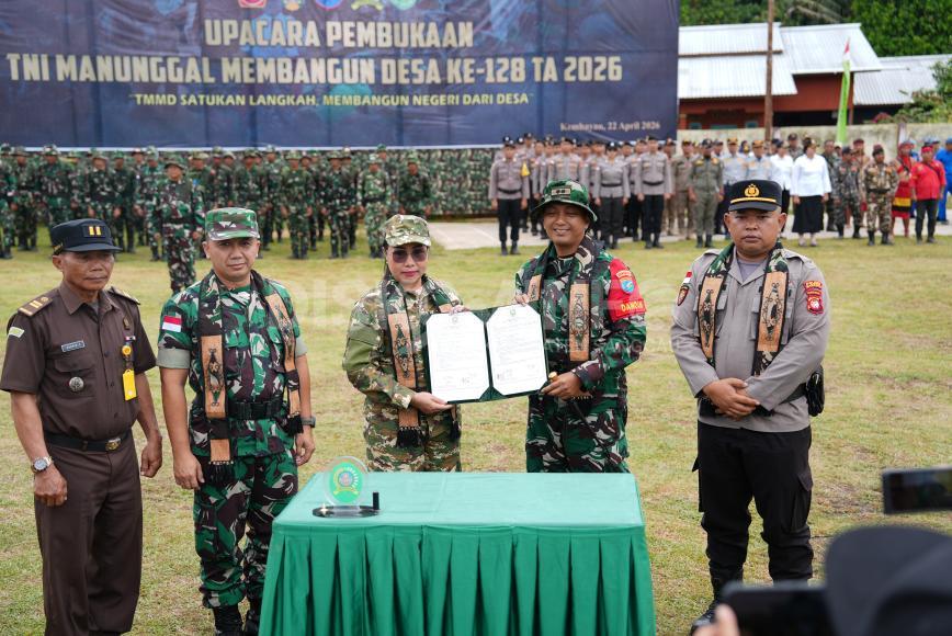 Percepat Pembangunan Desa, Wabup Sanggau Resmikan TMMD ke-128 di Kembayan