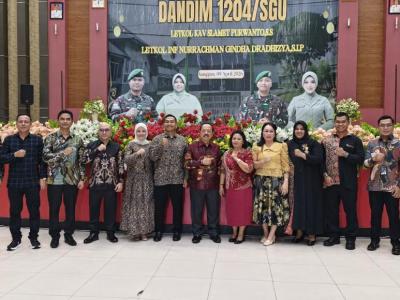 Malam Pisah Sambut Dandim 1204/Sanggau di Balai Betomu