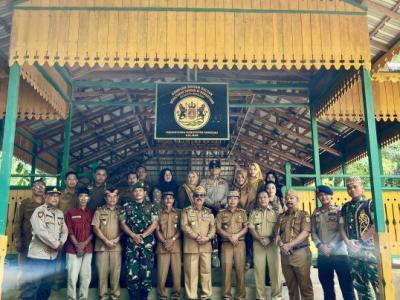 Ziarah Makam Raja-raja di Mengkiang, Ini Pesan Bupati Sanggau