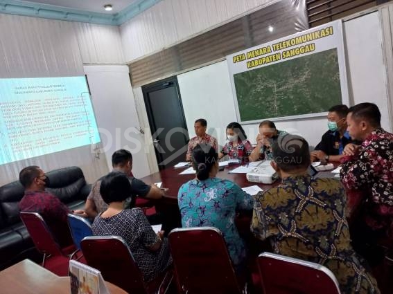 Rapat Evaluasi Kinerja Dinas Kominfo