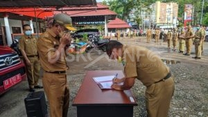 Penandatanganan Komitmen Bersama Dinas Komunikasi dan Informatika Kabupaten Sanggau