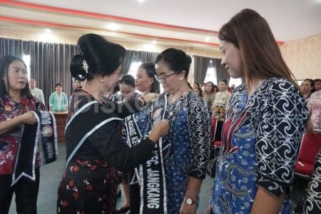 Bunda GenRe Kabupaten Sanggau, Arita Apolina Kukuhkan Bunda GenRe Kecamatan, Desa, Kelurahan