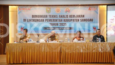 PJ Sekda Buka Bimtek Analis Kebijakan Di Lingkungan Pemkab Sanggau