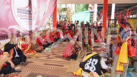 Gawai Adat Dayak Nosu Minu Podi XXI Resmi Dibuka : Dayak Bersahabat untuk Keberlanjutan