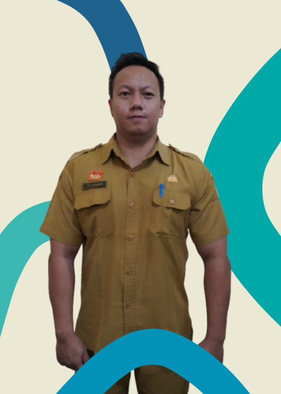 TRI RIVANIE, M. Kom