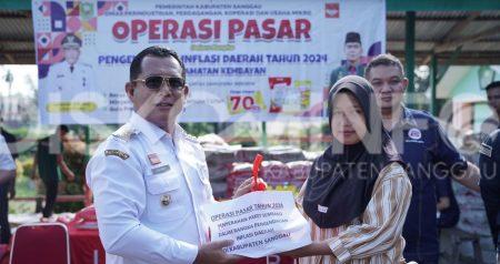 Pemkab Sanggau Laksanakan Operasi Pasar di Kecamatan Kembayan