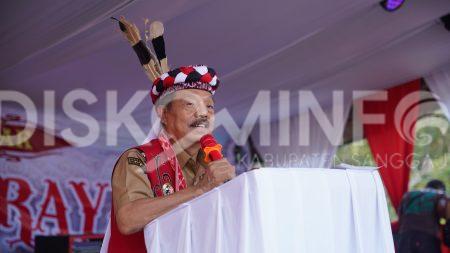 Bupati Sanggau Buka Gawai Dayak Munjong Raya